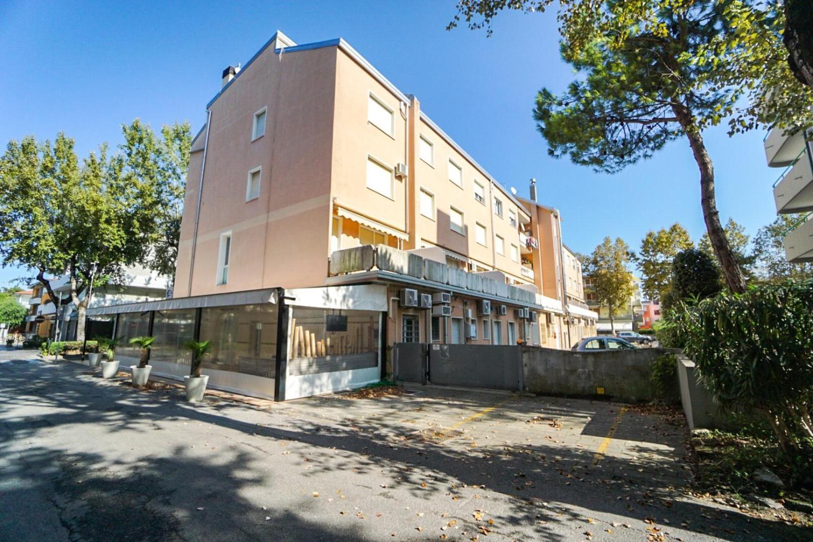 Condominio Bussola Бібіоне Екстер'єр фото