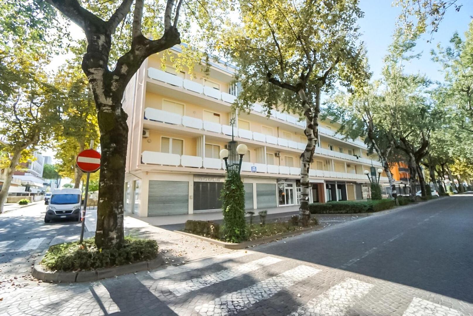 Condominio Bussola Бібіоне Екстер'єр фото